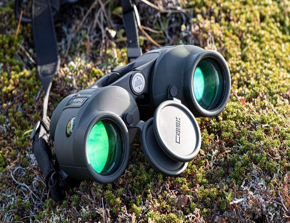 How to Choose Binoculars for Long Distance